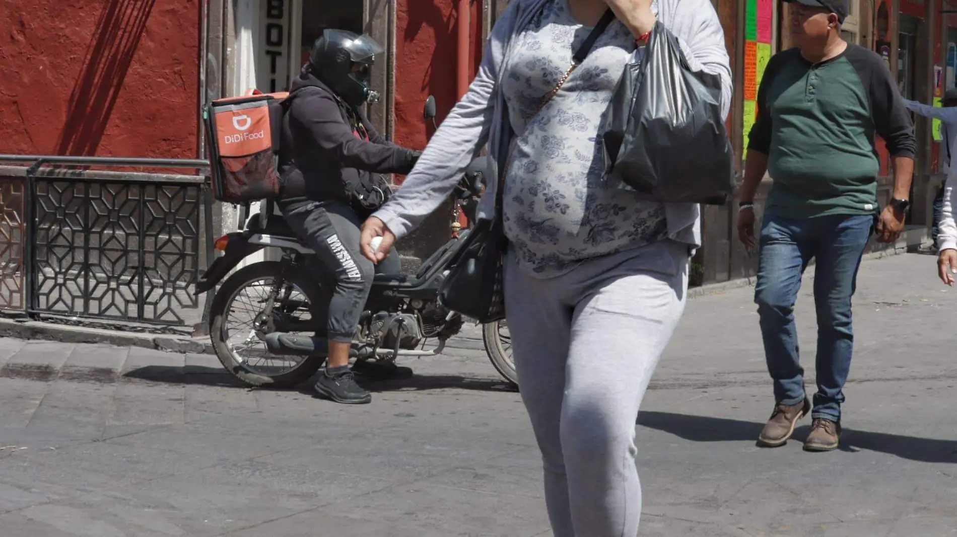 Mujer embarazada, embarazo (1)